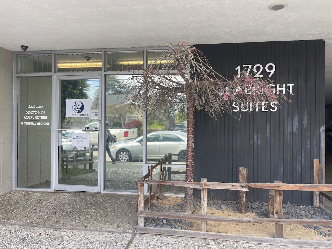 One Kinetic storefront, 1729 Seabright Ave